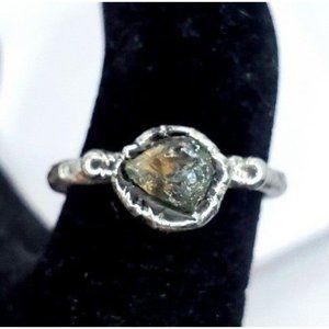 Raw apatite ring size 7